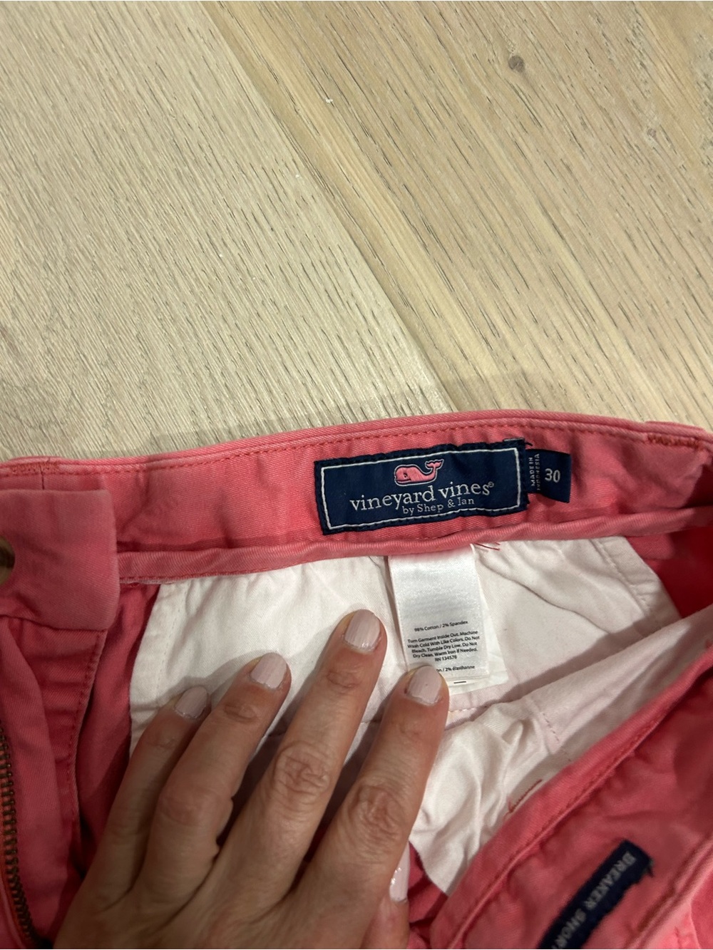 Vineyard Vines Coral-Accent Cotton Shorts